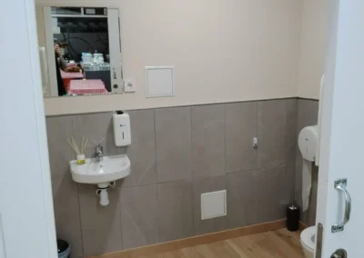 Construcción e instalación de cuarto de baño completo en Lugo - MARLO Multiservicios
