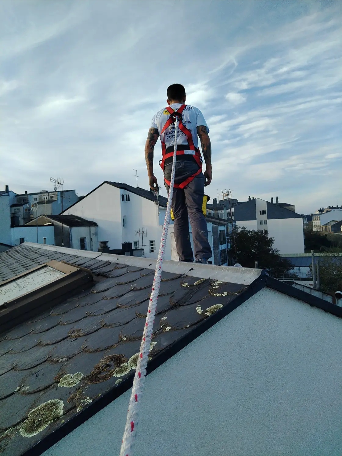 bike-repair-37 Reparación de tejado en Lugo - MARLO Multiservicios