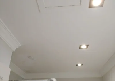 Pintado de escalera interior de piso en Lugo - MARLO Multiservicios