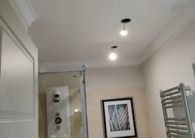Pintado de escalera interior de piso en Lugo - MARLO Multiservicios