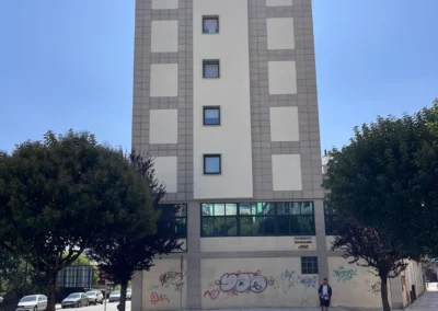Pintado de edificio en Ronda das Mercedes de Lugo - MARLO Multiservicios